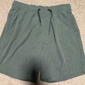 Men's Green Outdoor Shorts L